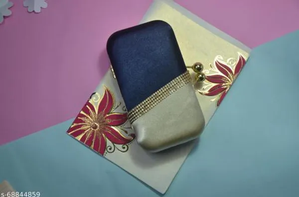 Multicolor_Polyurethane_Clutch_For_Women