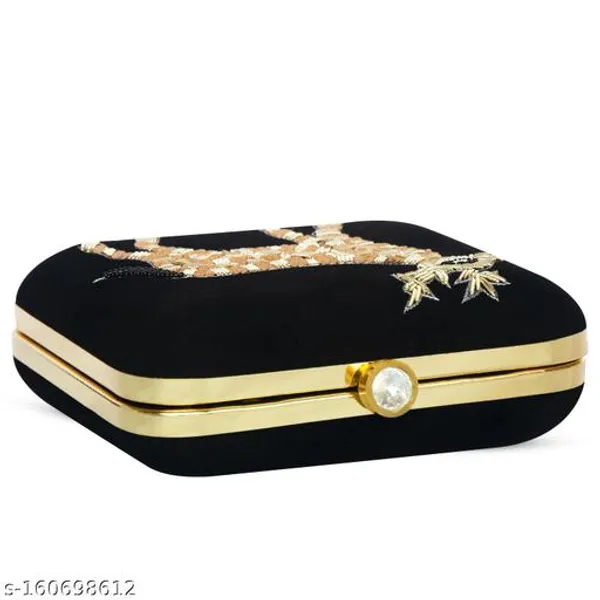Black_Polyurethane_Clutch_For_Women