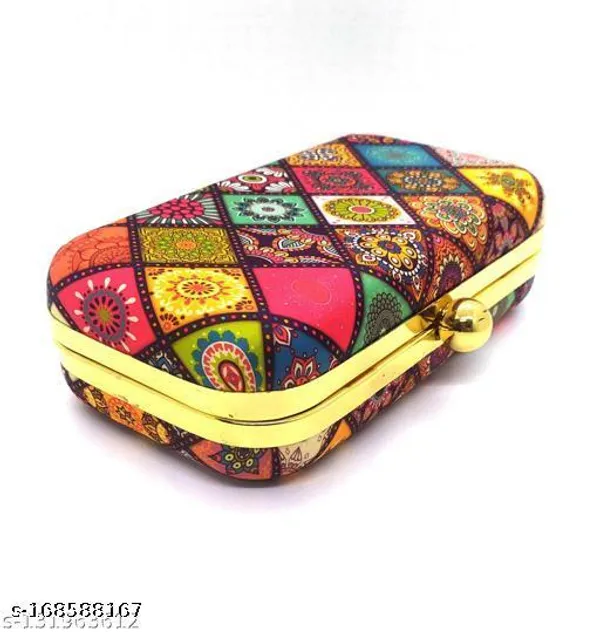 Multicolor_Polyurethane_Clutch_For_Women
