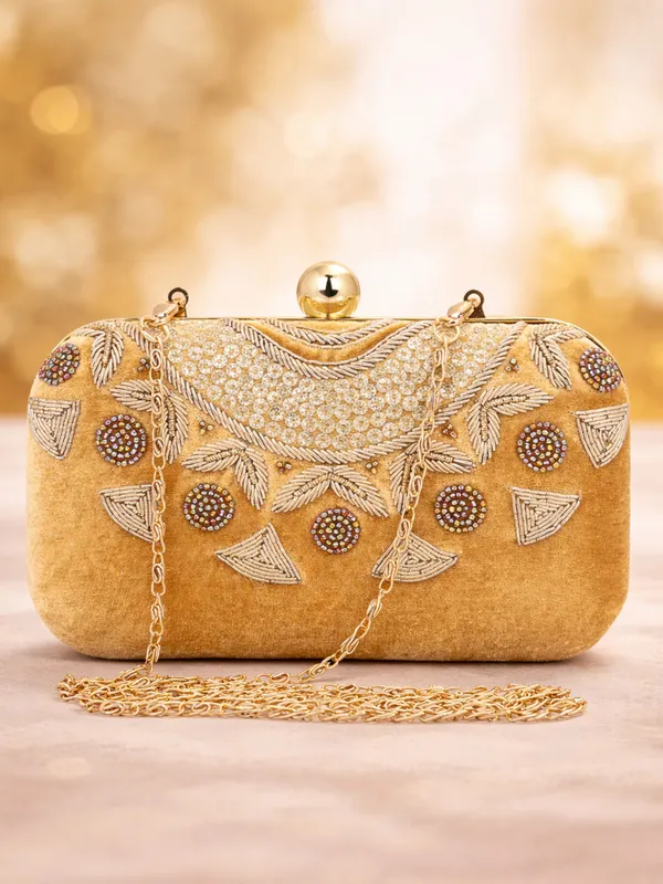 Gold_Polyurethane_Clutch_For_Women