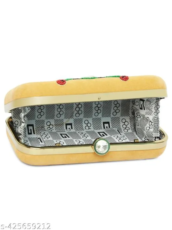 Gold_Polyurethane_Clutch_For_Women