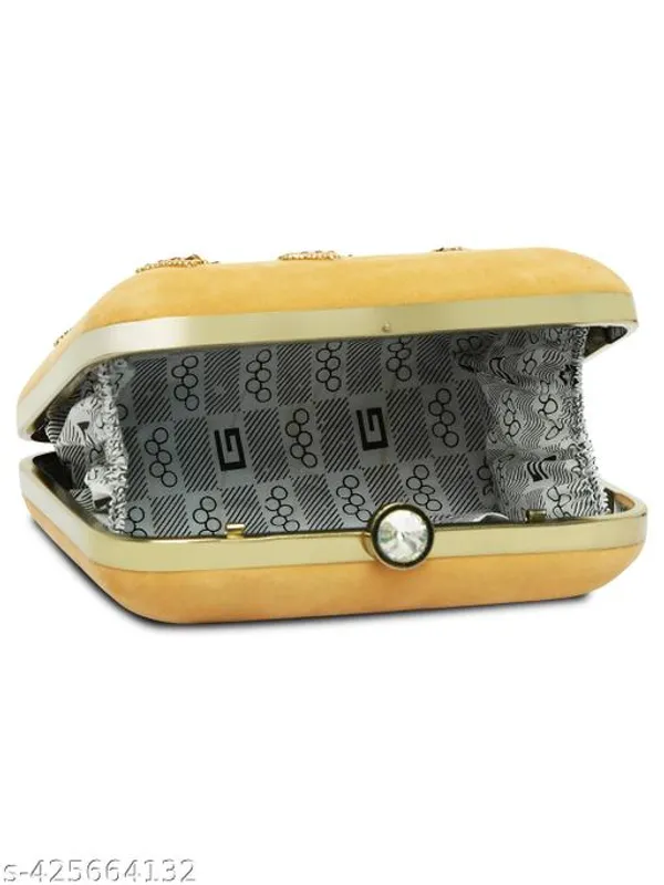 Gold_Velvet_Clutch_For_Women