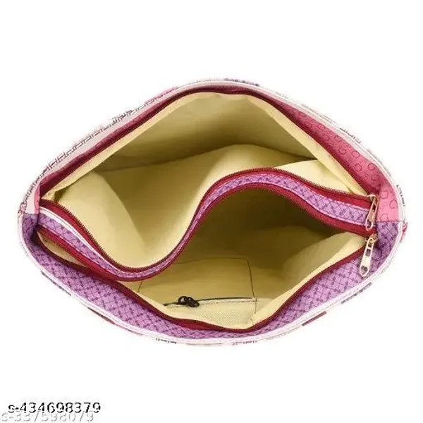 Casual_Polyurethane_Handbag_For_Women