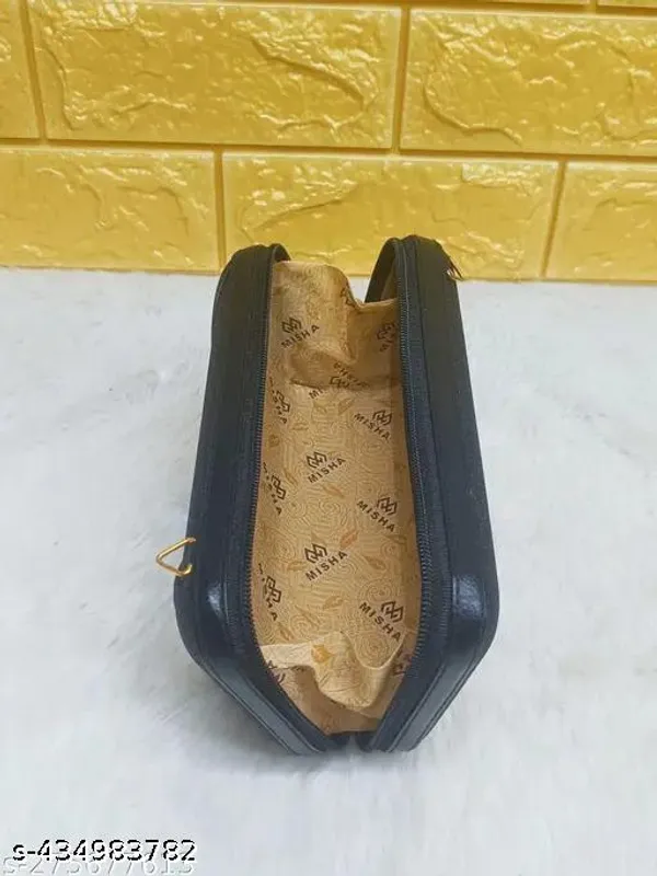 Black_Polyurethane_Clutch_For_Women