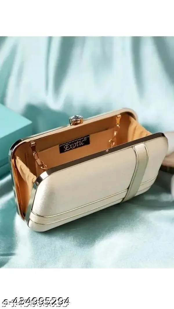 Cream_Polyurethane_Hand_Purse_For_Women