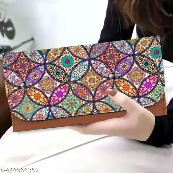 Brown_Polyurethane_Clutch_For_Women