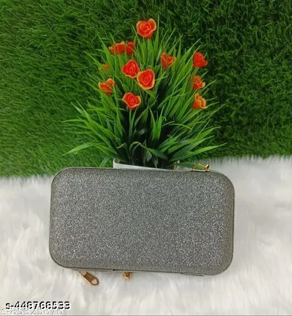 Grey_Polyurethane_Hand_Purse_For_Women
