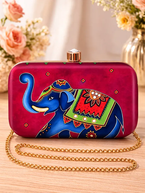 Red_Polyurethane_Clutch_For_Women