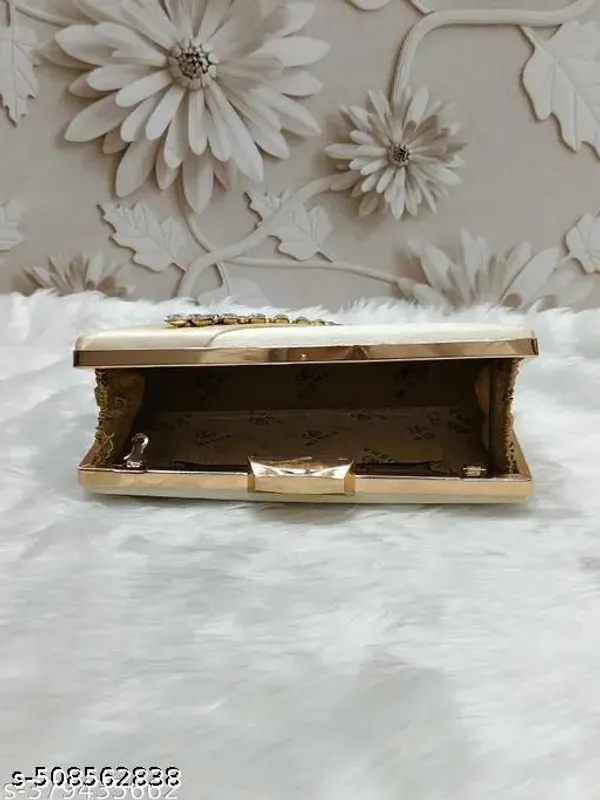 White_Polyurethane_Clutch_For_Women