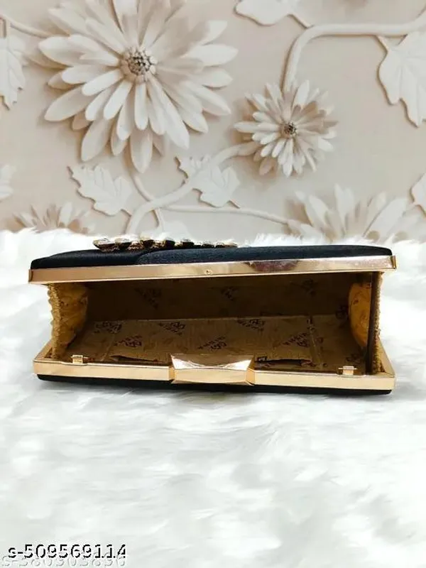 Black_Polyurethane_Clutch_For_Women