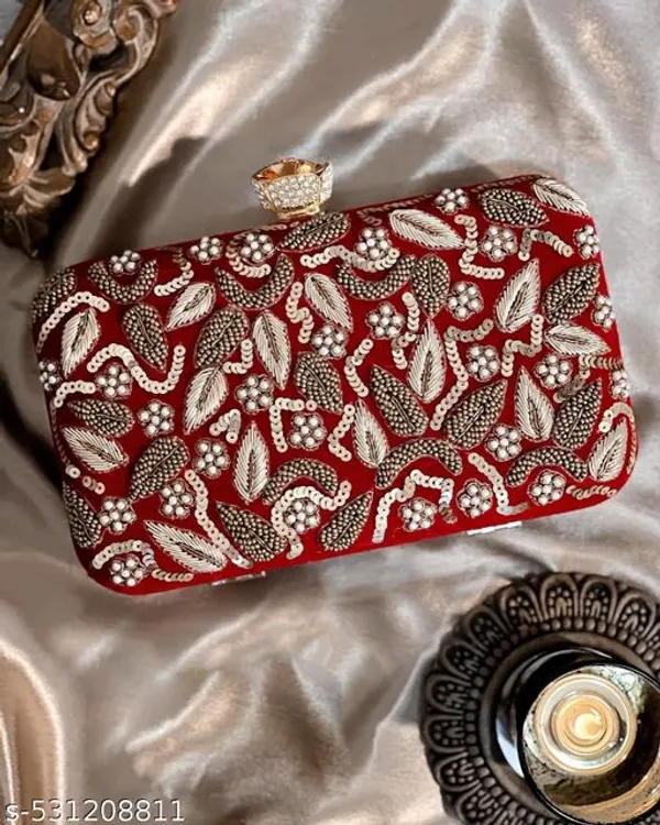Maroon_Polyurethane_Clutch_For_Women