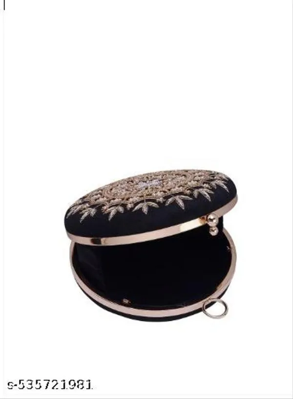 Black_Polyurethane_Clutch_For_Women