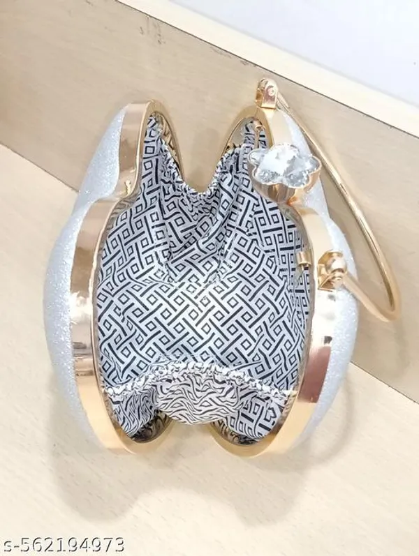 Silver_Polyurethane_Clutch_For_Women