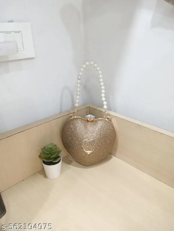 Metallic_Polyurethane_Clutch_For_Women