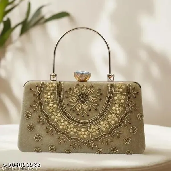 Gold_Polyurethane_Clutch_For_Women