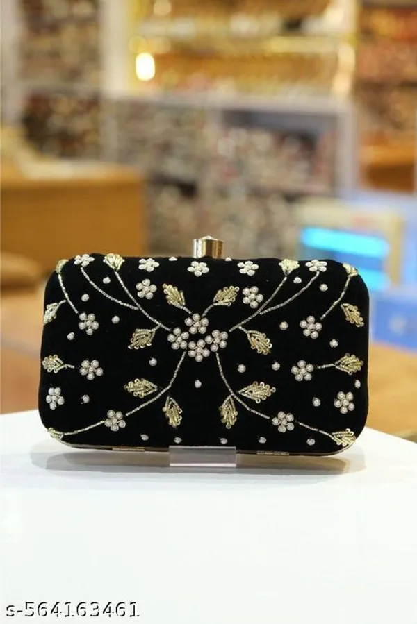 Black_Polyurethane_Clutch_For_Women