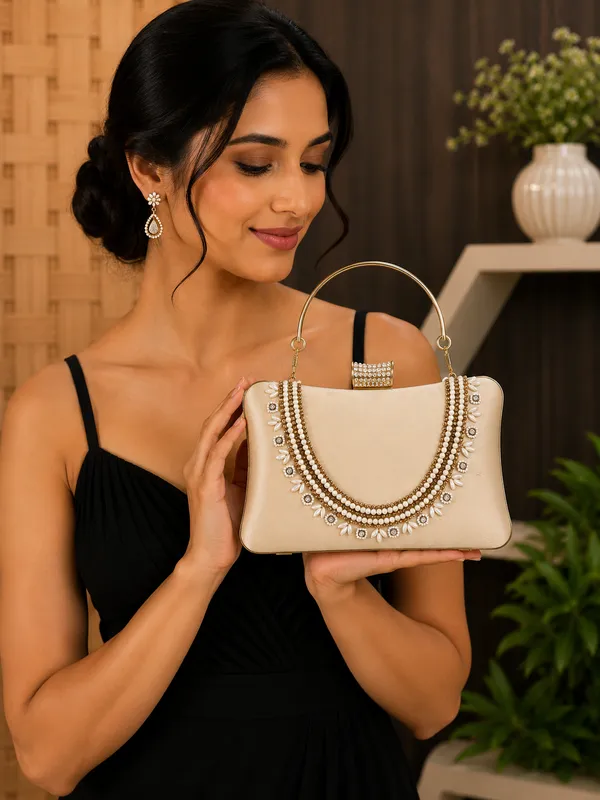 Cream_Polyurethane_Clutch_For_Women