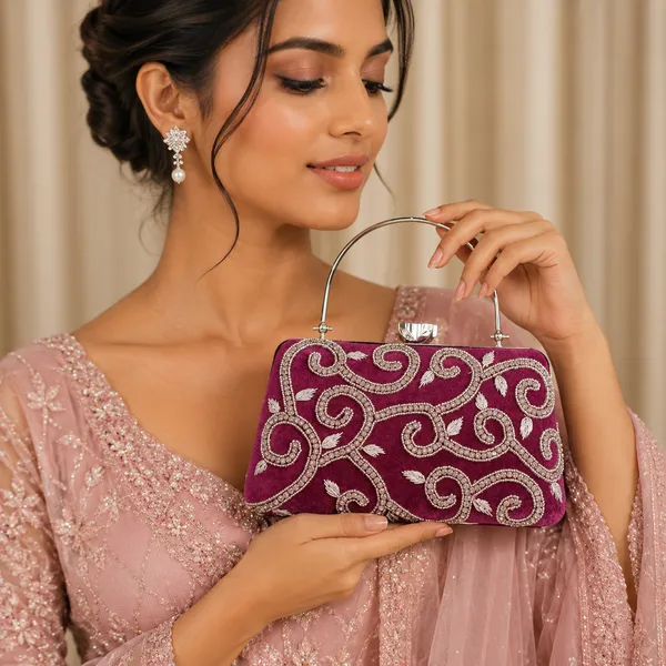 Pink_Polyurethane_Clutch_For_Women