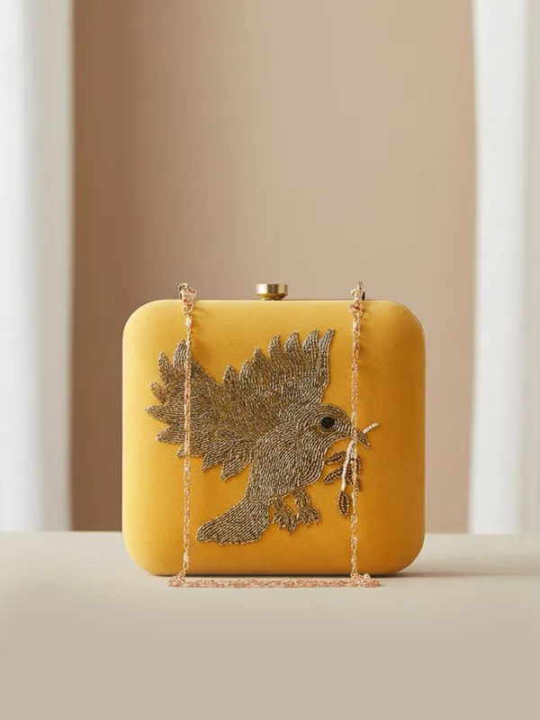Gold_Velvet_Clutch_For_Women