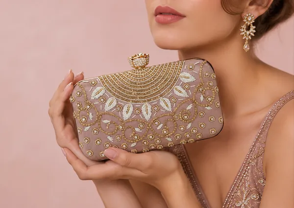 Pink_Polyurethane_Clutch_For_Women
