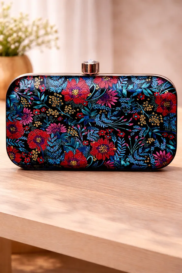 Multicolor_Polyurethane_Clutch_For_Women