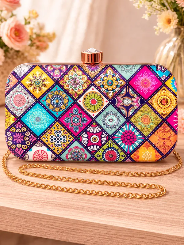 Multicolor_Polyurethane_Clutch_For_Women
