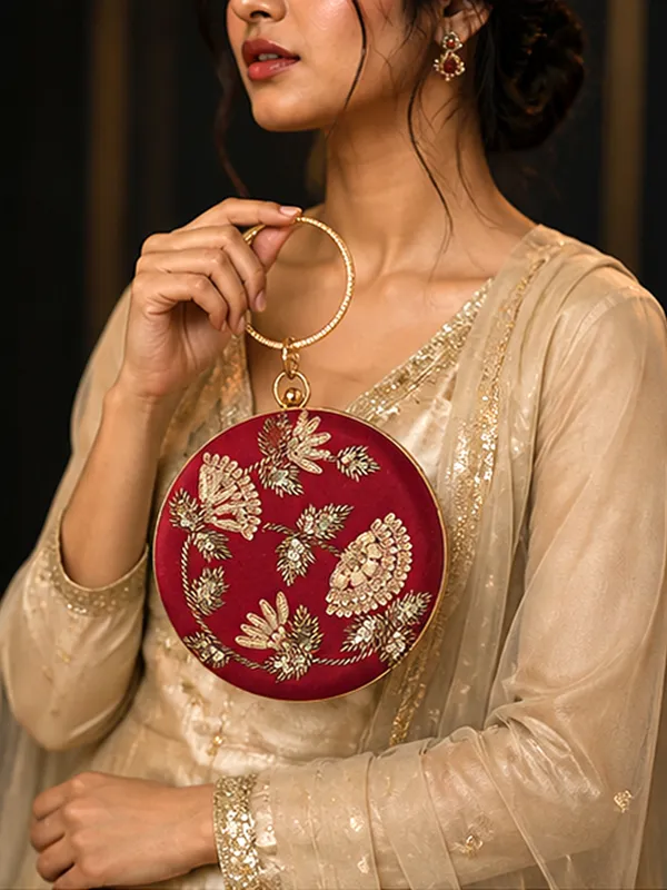 Red_Velvet_Clutch_For_Women