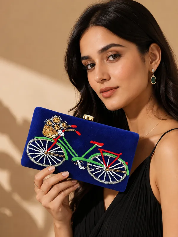 Blue_Velvet_Clutch_For_Women