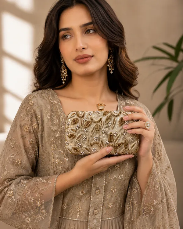 White_Velvet_Clutch_For_Women