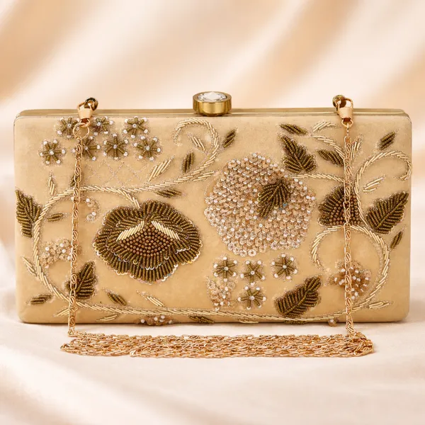 Gold_Polyurethane_Clutch_For_Women