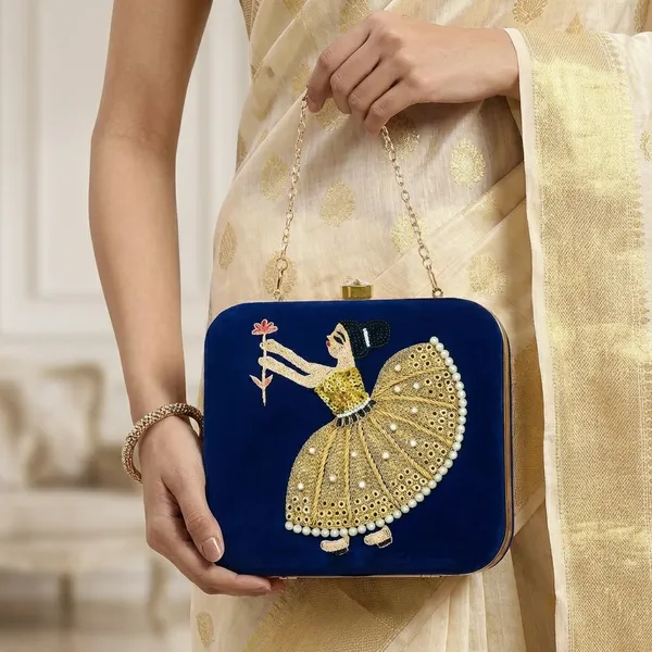 Black_Polyurethane_Clutch_For_Women
