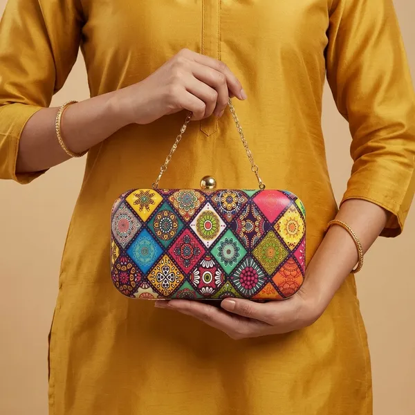 Multicolor_Polyurethane_Hand_Purse_For_Women