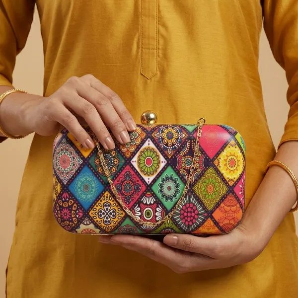 Multicolor_Polyurethane_Hand_Purse_For_Women