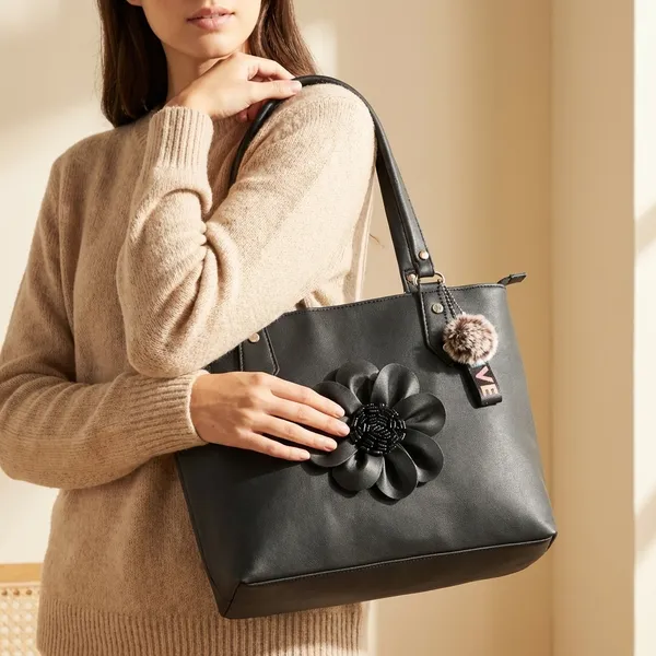 Black_Polyurethane_Handbag_For_Women
