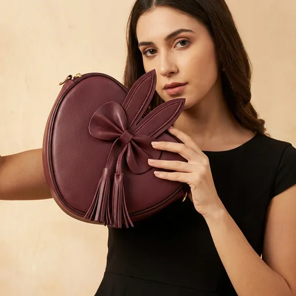 Maroon_Polyurethane_Clutch_For_Women