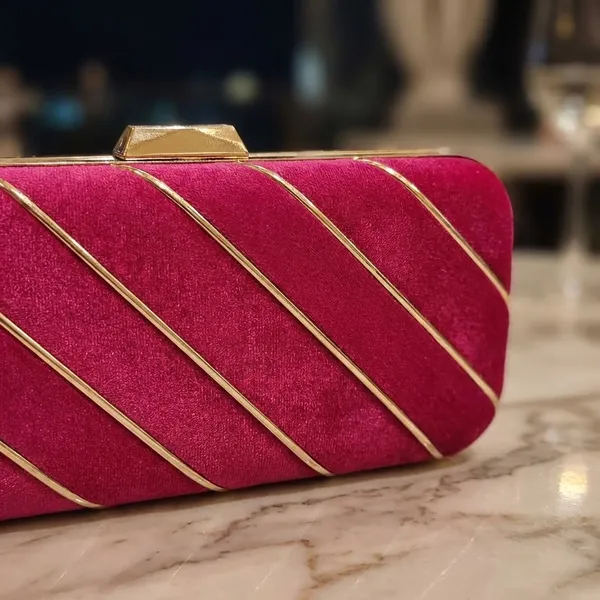 Pink_Polyurethane_Hand_Purse_For_Women
