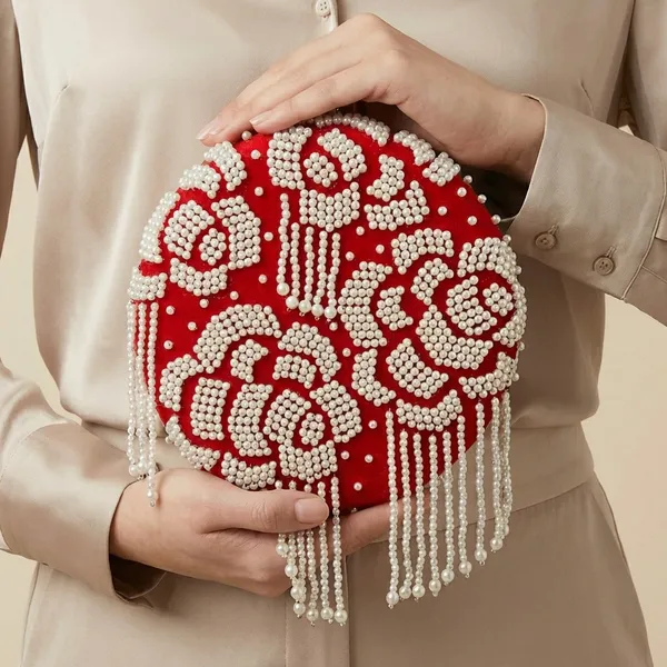Red_Polyurethane_Clutch_For_Women