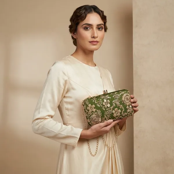 Green_Polyurethane_Clutch_For_Women