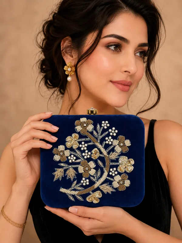 Blue_Polyurethane_Clutch_For_Women