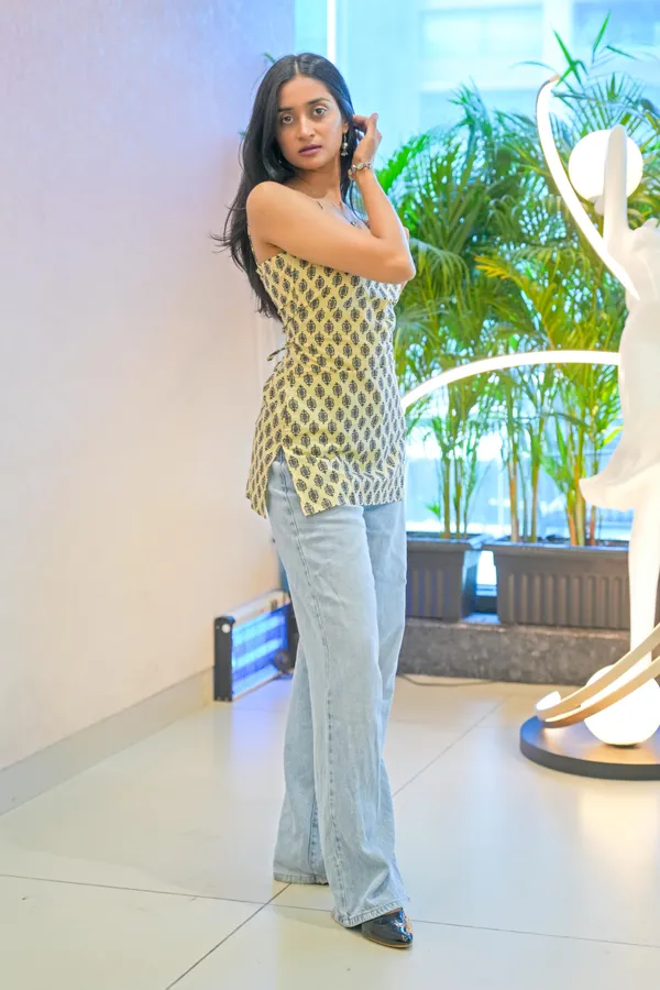 Yellow_Printed_Short_Kurti_With_Corset_Back_For_Women