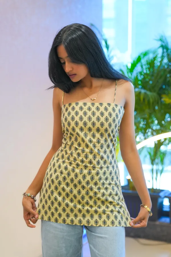 Yellow_Printed_Short_Kurti_With_Corset_Back_For_Women