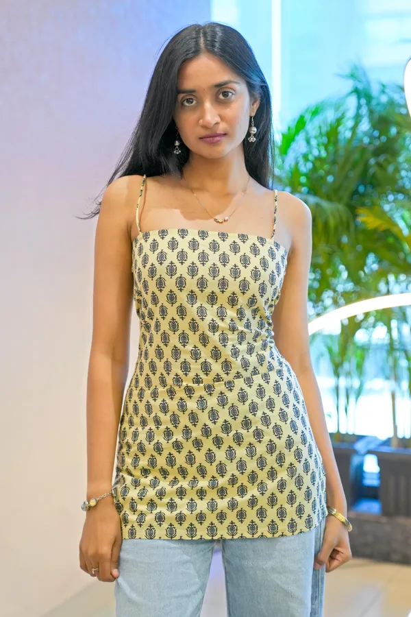 Yellow_Printed_Short_Kurti_With_Corset_Back_For_Women