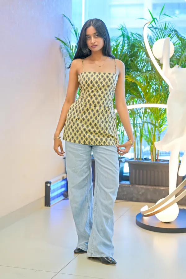 Yellow_Printed_Short_Kurti_With_Corset_Back_For_Women