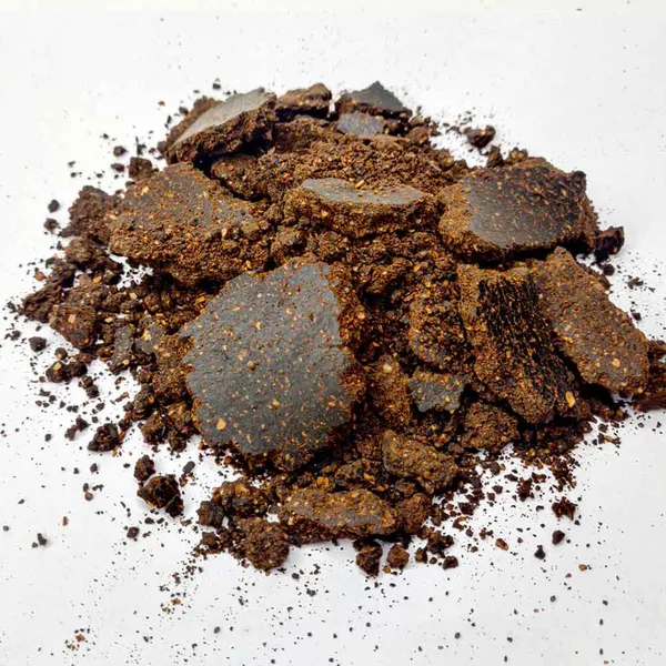 Organic_Neem_Khali_Neem_Cake,_Natural_Gardening_Fertilizer