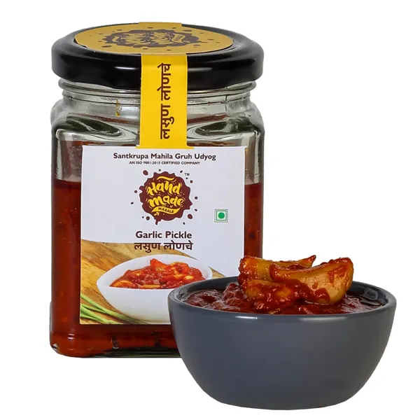 Light_Brown_Premium_Garlic_Pickle