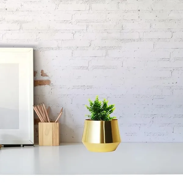 Metal_Modern_Solid_Gold_Tapered_Indoor_Planter_Pot