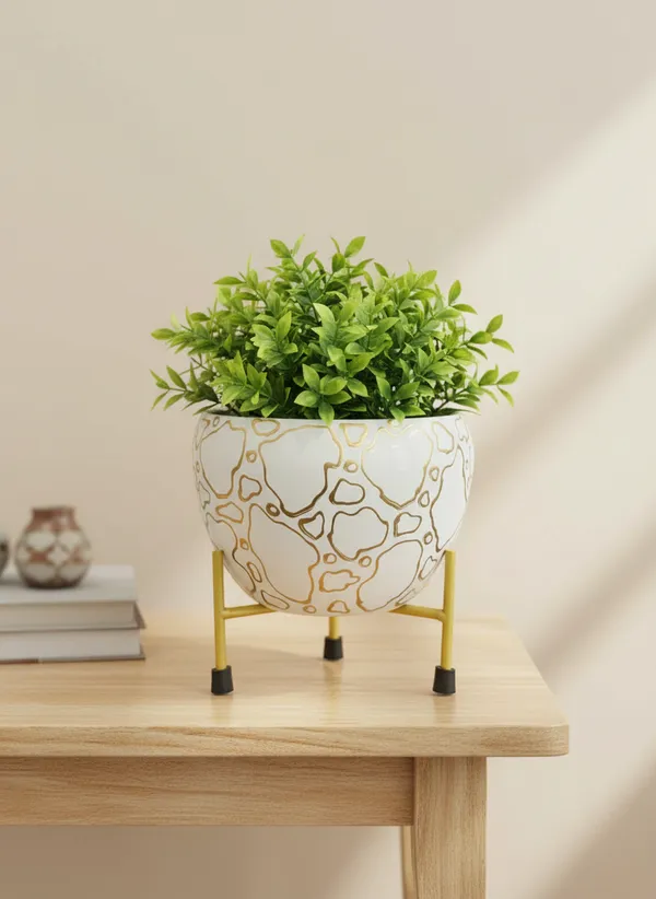 Modern_Geometric_Print_Planter_With_Gold_Metal_Stand