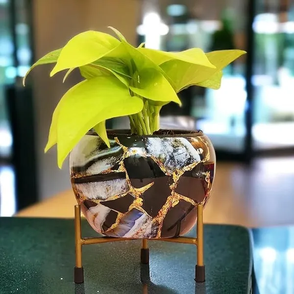 Contemporary_Marble_Print_Planter_With_Gold_Metal_Stand