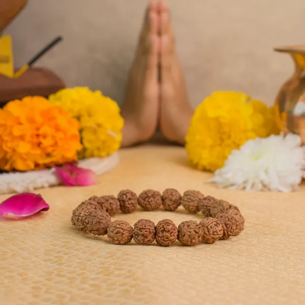 Brown_5_Mukhi_Rudraksha_Bracelet_For_Unisex