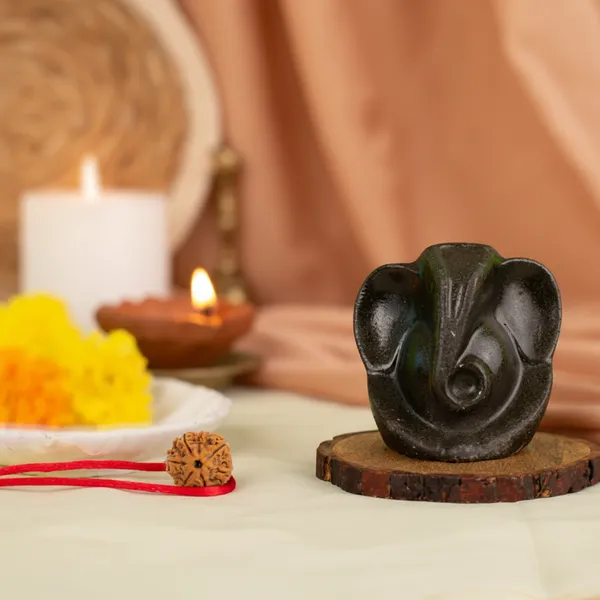 Pyrite_Ganesh_Ji_Murti_With_7_Mukhi_Rudraksha
